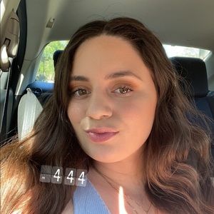 Meet your Posher, Megan